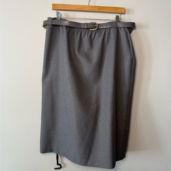 VTG Alfred Dunner Gray Pencil Skirt w/ Matching Belt- Size 18 Made in the U.S.A. - Picture 1 of 6